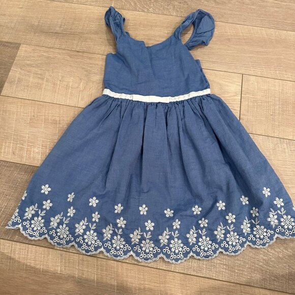 ZUNIE GIRLS BLUE DENIM DRESS SIZE SMALL 6/6X - Picture 1 of 8